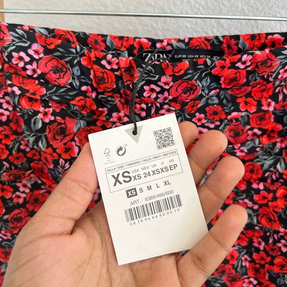 Zara Red Floral Printed Ruched Mini Skirt NWT - Picture 8 of 9